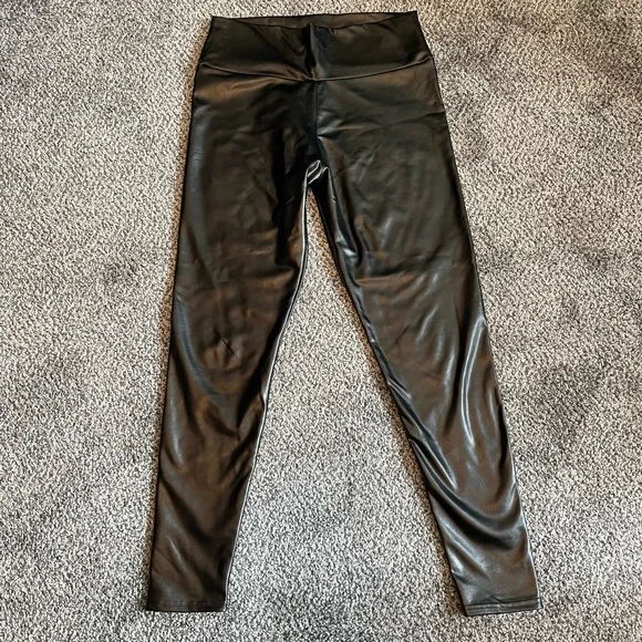 Stretchy Faux Leather Leggings - Medium - Picture 4 of 8